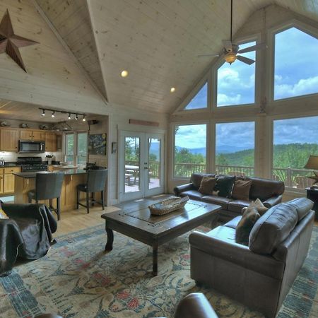 فيلا Champagne Chalet - Cuddleup Morganton المظهر الخارجي الصورة