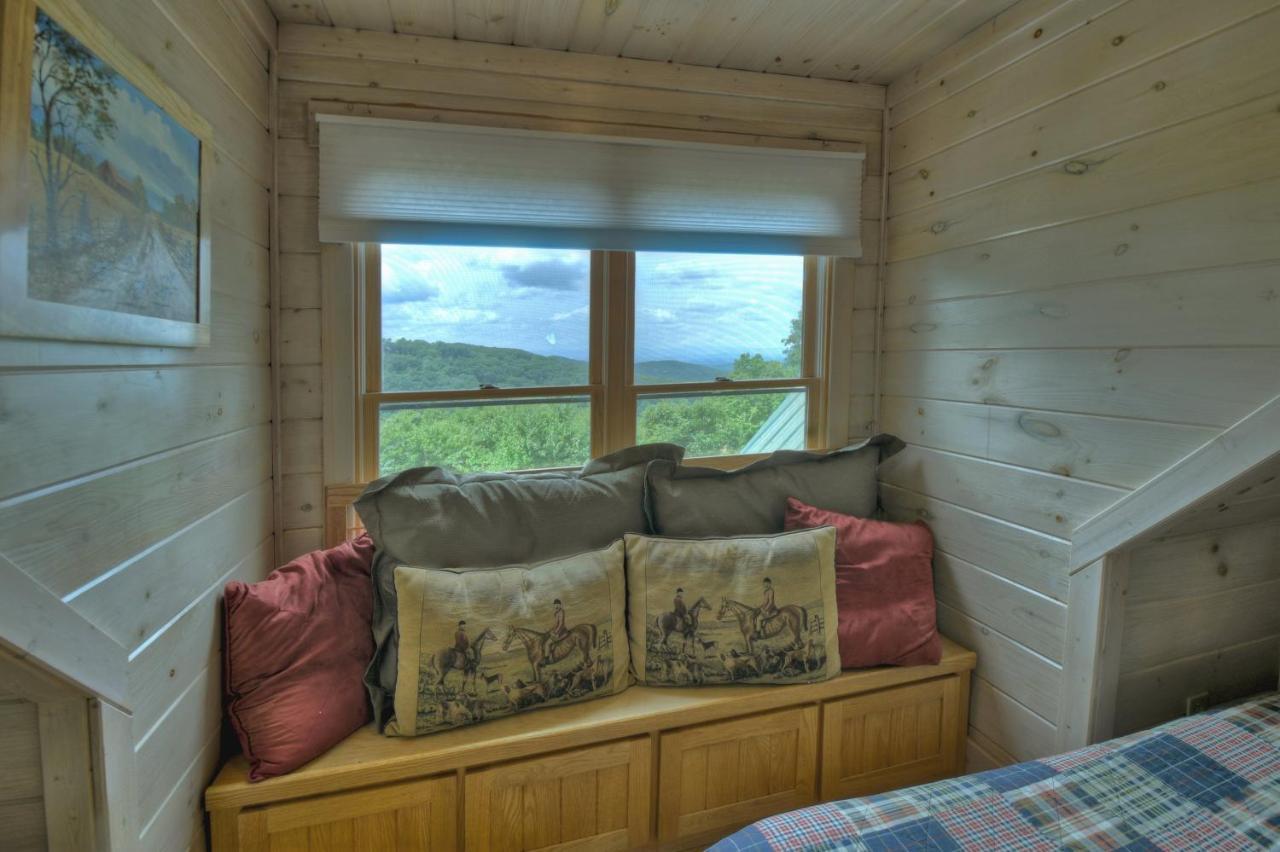 فيلا Champagne Chalet - Cuddleup Morganton المظهر الخارجي الصورة
