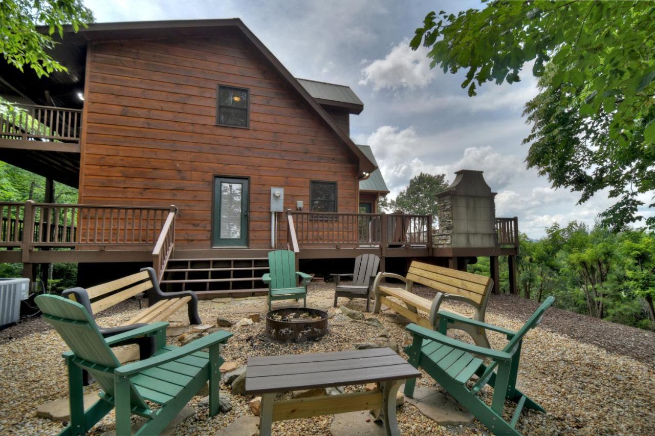 فيلا Champagne Chalet - Cuddleup Morganton المظهر الخارجي الصورة